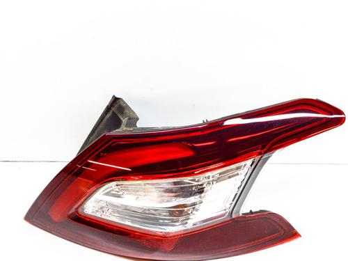 Højre baglygte PEUGEOT 308 II (LB_, LP_, LW_, LH_, L3_) 1.6 HDi / BlueHDi 115 (115 hp) 8353291