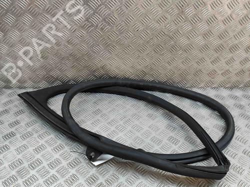 Used Rubber door seal PORSCHE TAYCAN Cross Turismo (Y1B) 4S Performance Battery Plus (Y1BDB1) (571 hp) 27770757