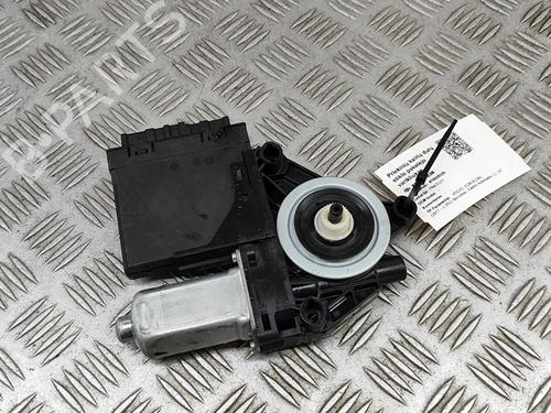 Left front window motor VOLVO XC60 II (246) T6 Plug-In Hybrid AWD | BP29391657E21 