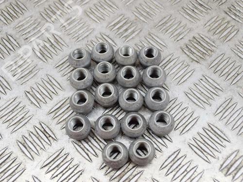 BP28547813O1 main image