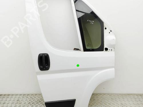 Used Right front door Right front door 38238986 38238986