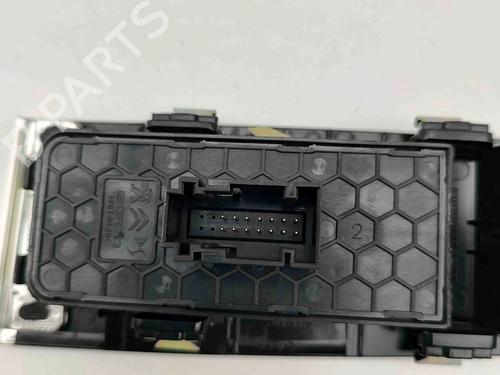 Right front window switch OPEL ASTRA L (OV5) 1.2 (FPHNSL, FPHNSR) | BP29486826I26  - Image 9