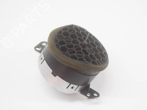 Air vent MITSUBISHI OUTLANDER I (CU_W) 2.0 4WD (CU2W) | BP14624735I21 