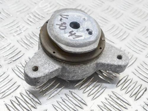 Used Gearbox mount Gearbox mount MASERATI GHIBLI III (M157) 3.0 S Q4 (409 hp) 8836216 8836216