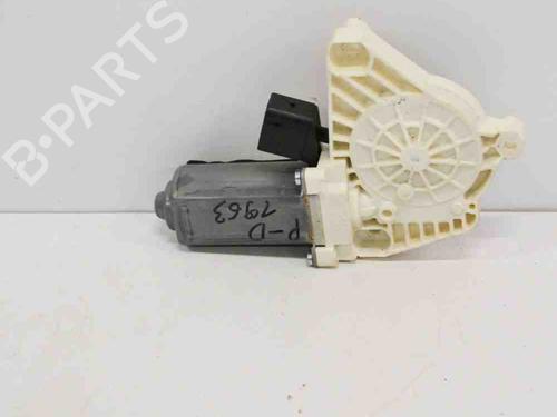 Used Right front window motor MERCEDES-BENZ CLA Coupe (C117) CLA 200 (117.343) (156 hp) 6735051