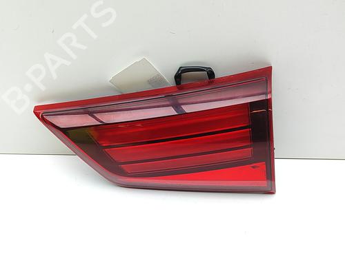 Højre baklys, luke MITSUBISHI OUTLANDER III (GG_W, GF_W, ZJ, ZL, ZK) 2.2 Di-D 4WD (GF6W) (150 hp) 30301719