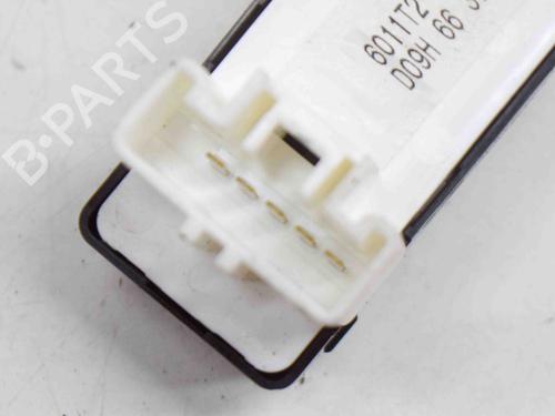 Right rear window switch MAZDA CX-3 (DK) 1.5 SKYACTIV-D (DK2WS, DK5FW) | BP7266747I28 