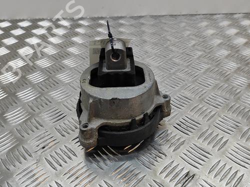 Used Engine mount BMW 7 (G11, G12) 730 d, Ld (265 hp) 19500736