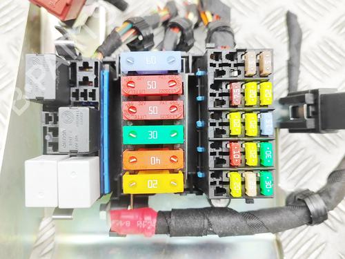 Fuse box MASERATI GRAN TURISMO I 4.7 S | BP39687603E1 - Image 5