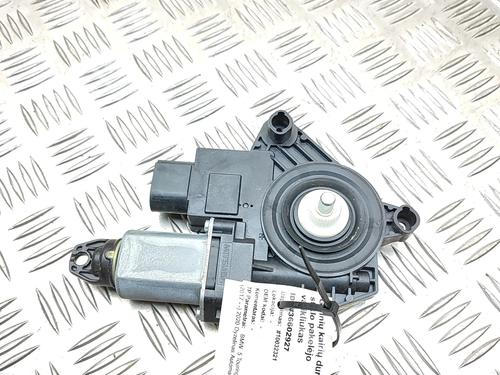 Left rear window motor BMW 5 Touring (G31) 530 d xDrive | BP37269228E23 - Image 2