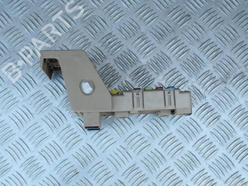 Used Fuse box Fuse box SUBARU FORESTER (SH_) 2.0 D AWD (SHH, SHD, SHN) (147 hp) 6729848 6729848