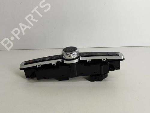 Switch VOLVO XC40 (536) B4 Mild-Hybrid | BP27770584I30 