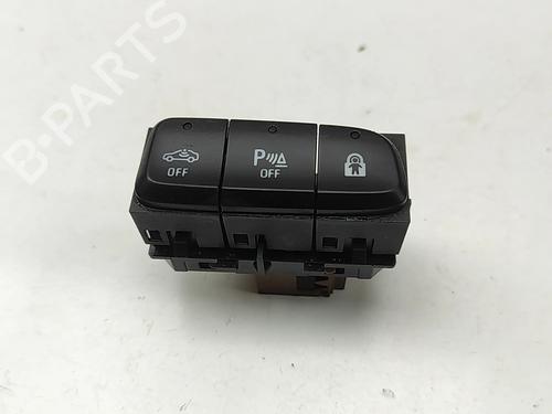 switch-opel-mokka-2020-32501416 main image