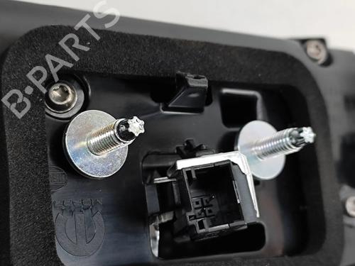 Left tailgate light PEUGEOT 2008 II (UD_, US_, UY_, UJ_, UR_, UC_) 1.2 Hybrid 136 (URHPYC, USHPY) | BP28553048C79
