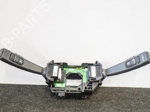 Used Steering column stalk VOLVO V40 Hatchback (525) D2 (120 hp) 6764332