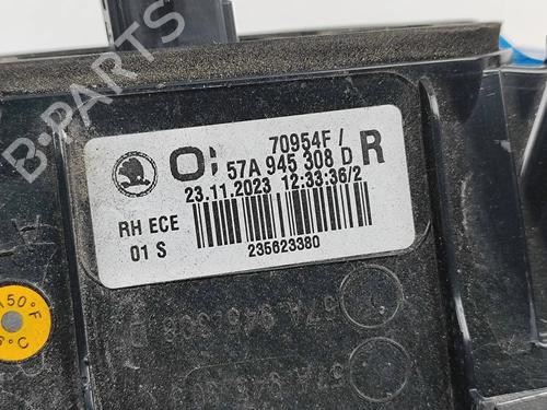 Right tailgate light SKODA KAROQ (NU7, ND7) 2.0 TDI | BP27790362C80 - Image 7