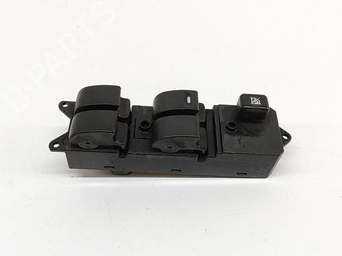 Used Left front window switch MITSUBISHI L200 / TRITON (KA_T, KB_T) 2.5 DI-D 4WD (KB4T) (128 hp) 27785421