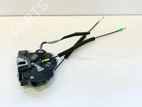 front-left-lock-toyota-c-hr-_x1_-2016-26129849 main image