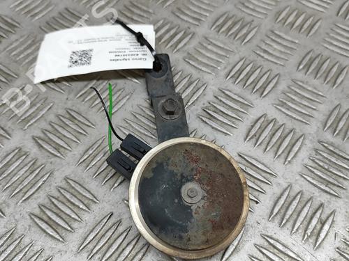 Horn für NISSAN NAVARA NP300 Pickup (D23, D23T) 2.3 dCi 4x4 (D231) (163 hp) 33176437