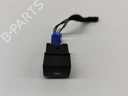 switch-nissan-qashqai-iii-j12-2021-28615835 main image