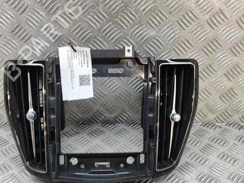 Used Air vent VOLVO XC60 II (246) B5 Mild-Hybrid (250 hp) 28432817