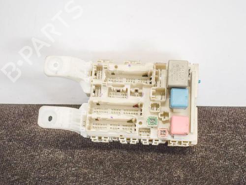 Used Fuse box TOYOTA PRIUS Liftback (_W2_) 1.5 Hybrid (NHW20_, NHW20R) (112 hp) 6757212