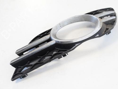 Used Grille MERCEDES-BENZ S-CLASS (W221, V221) S 63 AMG (221.077, 221.177) (525 hp) 30207422