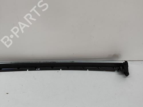 Rubber door seal TESLA MODEL X (5YJX) 90D AWD | BP20675733C142 