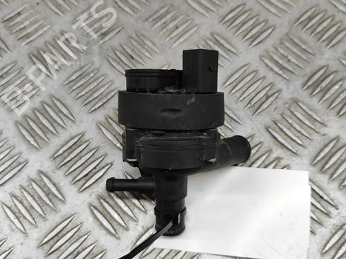 Used Auxiliary water pump MERCEDES-BENZ S-CLASS (W222, V222, X222) S 500 (222.082, 222.182) (435 hp) 27791690