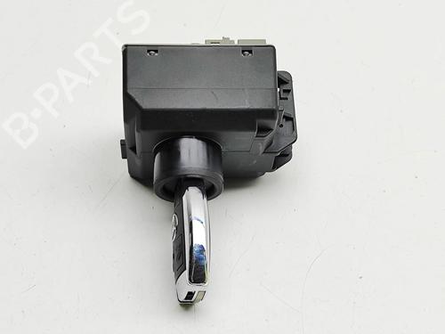 Used Ignition barrel MERCEDES-BENZ GLA-CLASS (X156) GLA 250 4-matic (156.946) (211 hp) 31687059