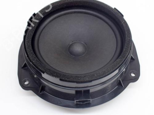 Used Speaker AUDI A3 Sportback (8VA, 8VF) 1.4 TFSI e-tron (150 hp) 15681212