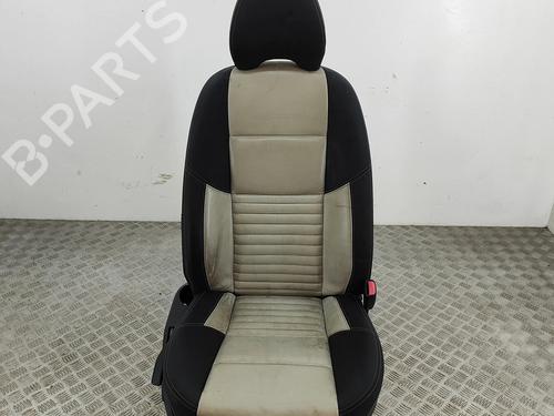 Used Right front seat VOLVO V50 (545) D2 (114 hp) 28546493