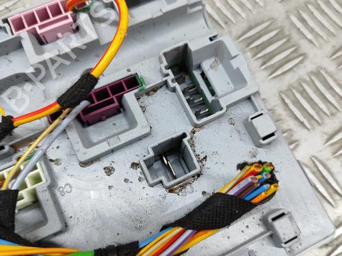 Fuse box JAGUAR F-PACE (X761) 2.0 P400e Plug-in Hybrid | BP28275582E1 - Image 5