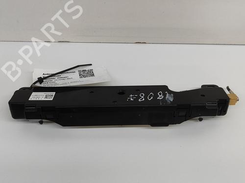 Antenne/Base TESLA MODEL 3 (5YJ3) EV Performance AWD (462 hp) 28431267