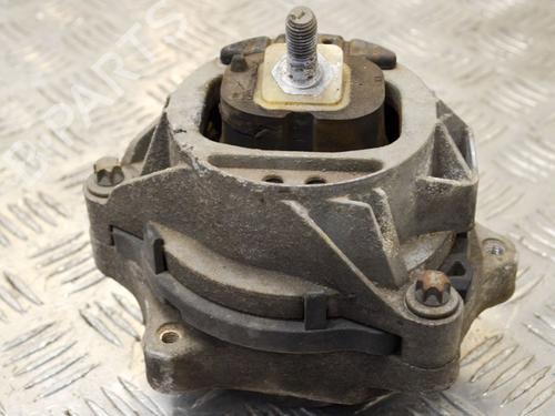 Engine mount BMW 2 Convertible (F23) 218 i | BP8843077M89 
