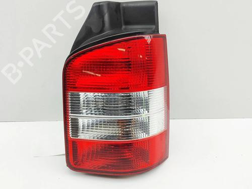 Used Right taillight TOYOTA HILUX VI Pickup (_N1_) 2.0 (RZN142) (92 hp) 30405034