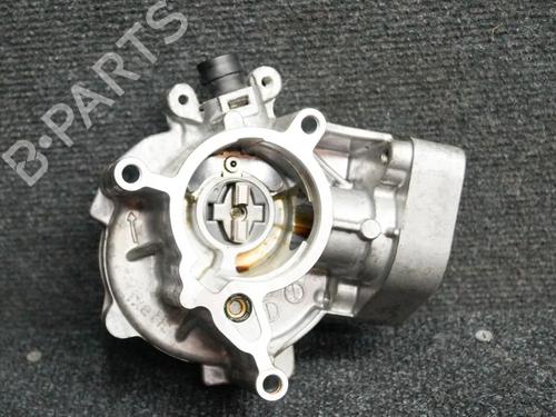 Used Vacuum pump Vacuum pump 8826458 8826458