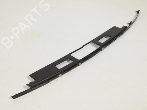 Licence plate light JAGUAR XF II (X260) 2.0 D | BP30256967I40