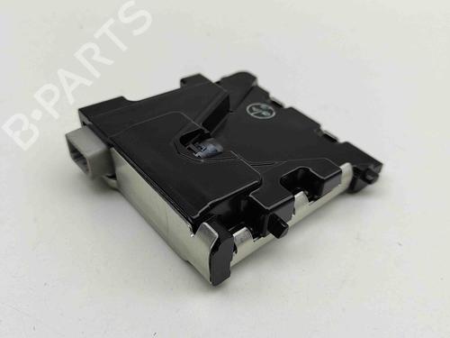 Kamera LEXUS IS III (_E3_) 300h (AVE30_, AVE30R) (220 hp) 28433942