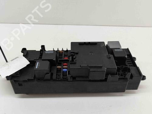 Used Fuse box LAND ROVER DISCOVERY V (L462) 3.0 D 4x4 (211 hp) 16944826