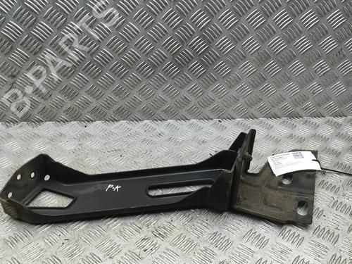 Used Front bumper bracket IVECO DAILY VI Platform/Chassis 35S21, 35C21, 40C21, 45C21, 50C21, 60C21, 65C21, 70C21 (205 hp) 31902883