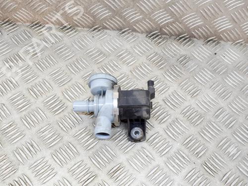 Used Electronic sensor BMW 5 (G30, F90) 530 e Plug-in Hybrid (252 hp) 14643463