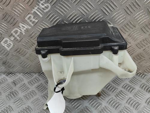 Used Fuse box Fuse box 23865846 23865846