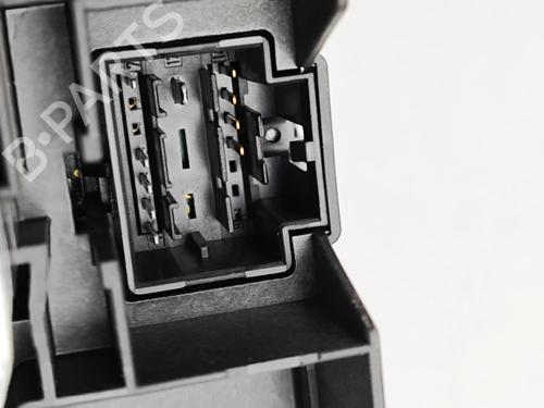 Steering column stalk AUDI Q7 (4MB, 4MG, 4MQ) 3.0 TDI quattro | BP32369775I23