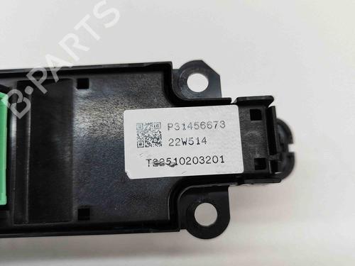 Switch VOLVO XC40 (536) B4 Mild-Hybrid | BP27776267I30