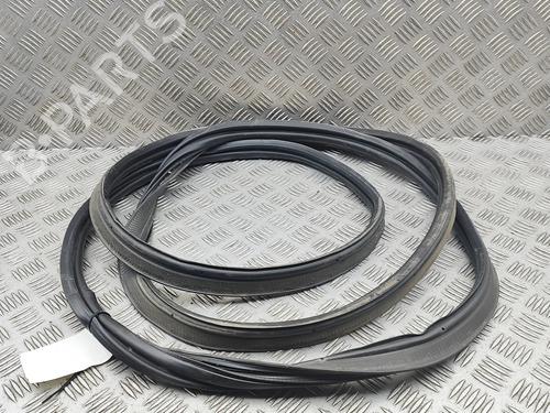 Gummiliste MASERATI LEVANTE SUV (M161) 3.0 D Q4 (275 hp) 31859348