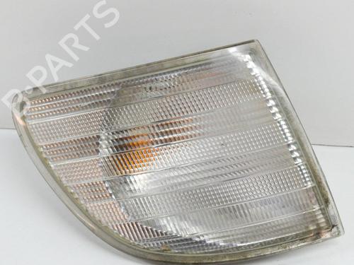 Used Right front indicator MERCEDES-BENZ VITO Bus (W638) 112 CDI 2.2 (638.194) (122 hp) 10401468