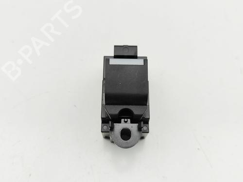 Used Left rear window switch LAND ROVER DISCOVERY V (L462) 3.0 Td6 4x4 (258 hp) 30130962