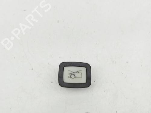 switch-tesla-model-3-5yj3-2017-34190651 main image