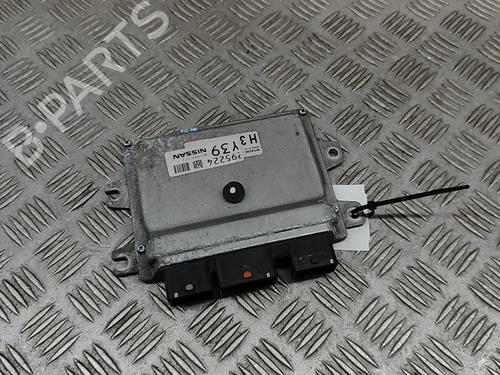 Used Engine control unit (ECU) NISSAN JUKE (F15) 1.6 (117 hp) 26012622